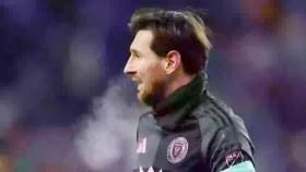 হাড়কাঁপানো শীতে মেসির জবাব, &lsquo;হ্যাঁ, আমি পারি&rsquo;