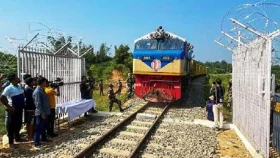 ৯ মাস পর বাংলাদেশ-ভারতের মধ্যে পণ্যবাহী ট্রেন চলাচল শুরু