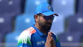 ক্যাচ ফেলার খেসারত, অক্ষরকে ডিনার করাবেন রোহিত