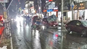 রাজধানীতে মুষলধারে বৃষ্টি