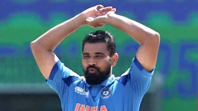 প্রথম ওভারেই পাঁচ ওয়াইড দিলেন শামি!