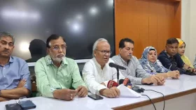 একটি দল সুযোগ পেলেই বিএনপিকে পেছন থেকে ছুরিকাঘাতের চেষ্টা করে
