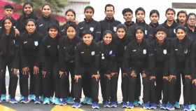 আমিরাতে পৌঁছেছেন নারী ফুটবলাররা, কাল প্রথম ম্যাচ