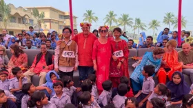 বাংলাদেশে ৫০ বছর পার করলেন ইতালিয়ান দম্পতি