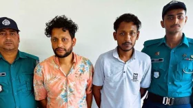 চট্টগ্রামে পুলিশের ফোন-মানিব্যাগ ছিনতাই, গ্রেপ্তার ২