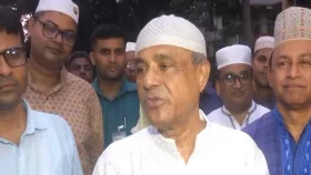 ওপেন জায়গায় সিগারেট খাওয়া নারী-পুরুষ সবার জন্য নিষেধ