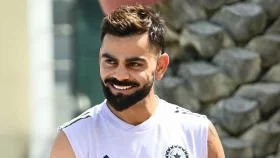 ‘ট্রিপল সেঞ্চুরি’র দ্বারপ্রান্তে বিরাট কোহলি