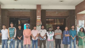 আন্দোলনে জাবি শিক্ষার্থীদের ওপর হামলাকারীদের বিচার চেয়ে মানববন্ধন
