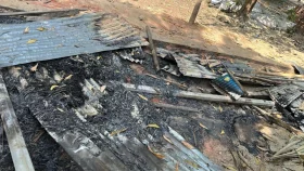 ছাত্রদল নেতার বাড়িতে আগুন দিলেন আ. লীগ নেতা