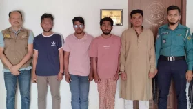 &lsquo;সমন্বয়ক&rsquo; পরিচয়ে পোশাক কারখানার কর্মকর্তাকে অপহরণ, আটক ৪