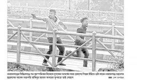 প্রকাশ্যে গুলি চালানো সেই সোহাগকে খুঁজছে পুলিশ