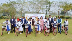 নারী শিক্ষার্থীদের মাঝে সাইকেল বিতরণ করলো এমটিবি ফাউন্ডেশন