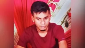 অটোরিকশায় যাওয়া নিয়ে তর্কাতর্কির জেরে যুবককে কুপিয়ে হত্যা&nbsp;