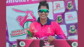 জাতীয় দল থেকে বাদ পড়ার একদিন পরই সুলতানার ৫ উইকেট