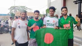হামজাকে একনজর দেখতে সিলেট বিমানবন্দরে উৎসুক জনতার ভিড়