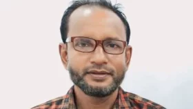 গৃহবধূকে শ্লীলতাহানির অভিযোগ স্কুল শিক্ষকের বিরুদ্ধে