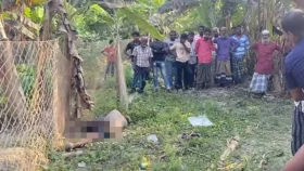 শ্বশুর বাড়ির সামনে পড়েছিল জামাইয়ের লাশ, পাশে বিষের বোতল