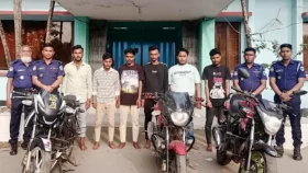 অনলাইনে মোটরসাইকেল বিক্রির বিজ্ঞাপন দিয়ে প্রতারণা, গ্রেপ্তার ৬