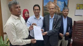 ড্যাপ বাতিল চায় ভূমি মালিক সমিতি, রাজউক চেয়ারম্যানকে স্মারকলিপি