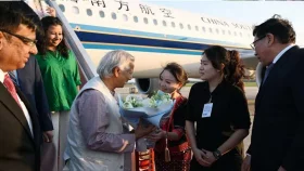 চীন পৌঁছেছেন প্রধান উপদেষ্টা