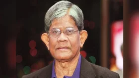 ঈদের টানা ছুটিতেও অর্থনীতি স্থবিরতায় পড়বে না: অর্থ উপদেষ্টা