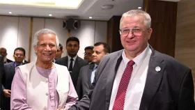 প্রধান উপদেষ্টার সঙ্গে রুশ উপ-প্রধানমন্ত্রীর সাক্ষাৎ