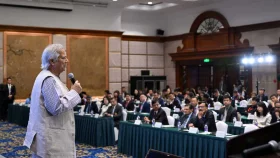২.১ বিলিয়ন ডলারের বিনিয়োগ, ঋণ ও অনুদানের প্রতিশ্রুতি দিল চীন