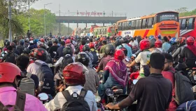 পদ্মা সেতু টোল প্লাজায় যানজট