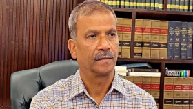 ঈদে পরিবারের সঙ্গে খালেদা জিয়া, ছবি পোস্ট যা বললেন আসিফ নজরুল