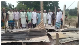 বারদীতে দোকানে আগুন, অভিযুক্তদের খুঁজে বের করে বিচার দাবি&nbsp;