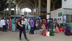 ঈদের পরদিনও রাজধানী ছাড়ছে মানুষ