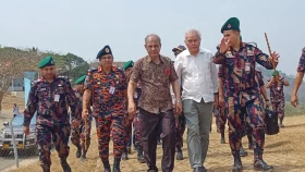 লুট হওয়া অস্ত্র উদ্ধার হলে আইনশৃঙ্খলা পরিস্থিতি আরও উন্নতি হবে: স্বরাষ্ট্র উপদেষ্টা