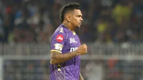ইতিহাসের দ্বিতীয় ক্রিকেটার হিসেবে সুনিল নারাইনের ‘ডাবল সেঞ্চুরি’