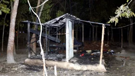 ধর্ষণের শিকার শিশুর বসতঘরে আগুন, আটক এক