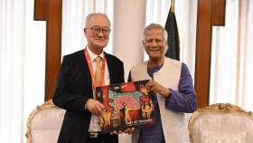 প্রধান উপদেষ্টার সঙ্গে ইয়ংওয়ান চেয়ারম্যানের সাক্ষাৎ