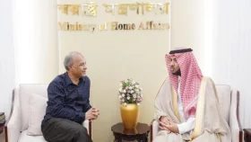 বাংলাদেশ থেকে আরও জনশক্তি নিতে সৌদি রাষ্ট্রদূতকে আহ্বান