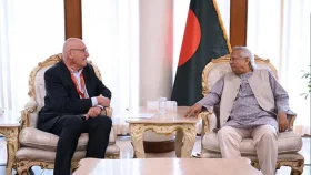 বাংলাদেশে হোলসিম বিনিয়োগকে স্বাগত জানালেন প্রধান উপদেষ্টা
