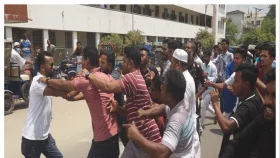 বিএনপির এক পক্ষের মানববন্ধনে অপর পক্ষের বাধা, সংঘর্ষে আহত ৫