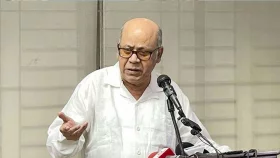 সাবেক খাদ্যমন্ত্রী কামরুলের ১৬ ব্যাংক হিসাব অবরুদ্ধের আদেশ