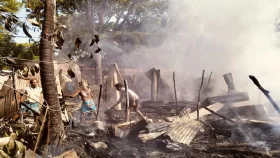 বাঁশখালীতে আগুনে চার ঘর পুঁ&zwnj;ড়ে ছাই