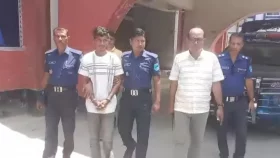 চুমুর ছবি ভাইরালের ভয় দেখিয়ে কিশোরীকে সংঘবদ্ধ ধর্ষণ, প্রেমিক গ্রেপ্তার