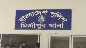 মানববন্ধন শেষে আসামির বাড়িতে লুটপাট-অগ্নিসংযোগ, গ্রেপ্তার ৩