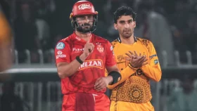 কোহলি-গেইলদের রেকর্ড ভাঙলেন সাহিবজাদা ফারহান