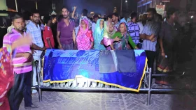 ঝিনাইদহে রাতে লাশ নিয়ে স্বজনদের সড়কে বিক্ষোভ&nbsp;
