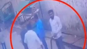 জমি দখলে প্রকাশ্যে অস্ত্র নিয়ে মহড়া, ২৪ ঘণ্টায় গ্রেপ্তার হয়নি কেউ