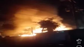 নোয়াখালীতে আগুনে পুড়ল ৮ দোকান