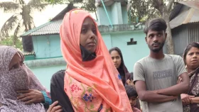 সন্তান বিক্রি করে মোবাইল-অলংকার কিনলেন মা