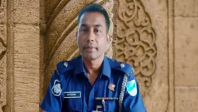 &lsquo;কম টাকা দিলে ইজ্জত থাকে?&rsquo;