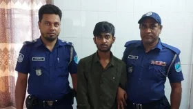 দেশি অস্ত্র-গুলিসহ যুবক গ্রেপ্তার 