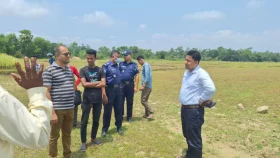 ফেনীতে ফসলি জমির মাটি কাটায় ৫ লাখ টাকা জরিমানা